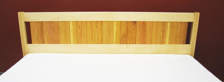 Dapwood Furniture Mountain Twilight Platform Bed Frame